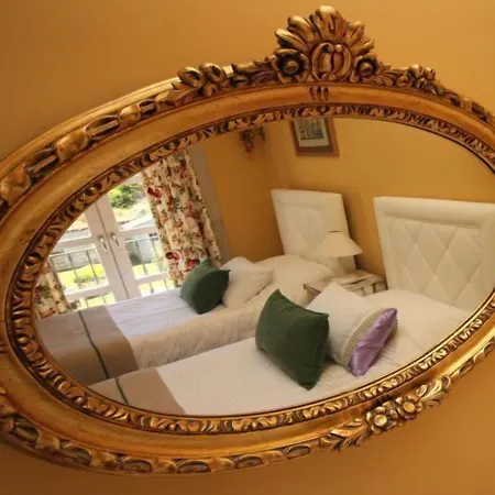 By Zeyno Butik 호텔 알라카티