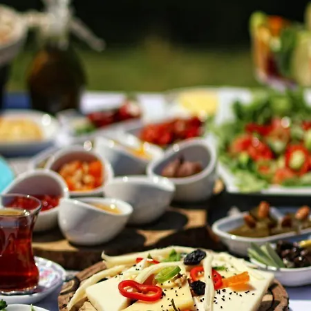 By Zeyno Butik 호텔 2*