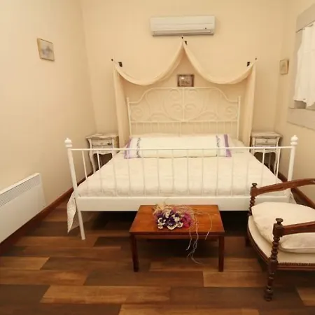 By Zeyno Butik 2* 알라카티