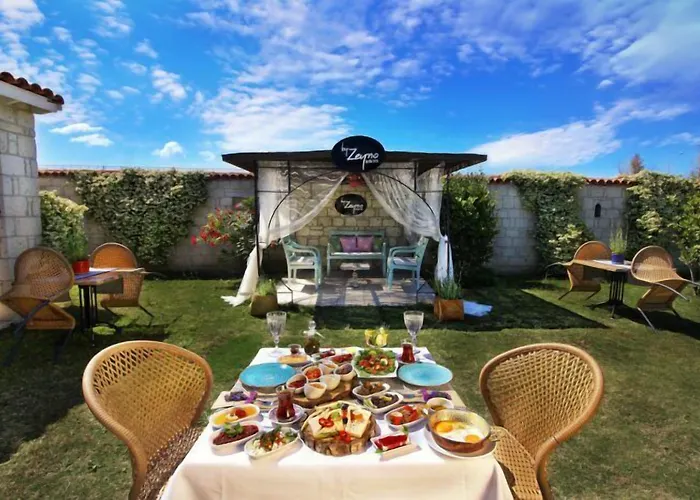 By Zeyno Butik 2* Alacati