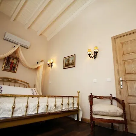 Ξενοδοχείο By Zeyno Butik 2*